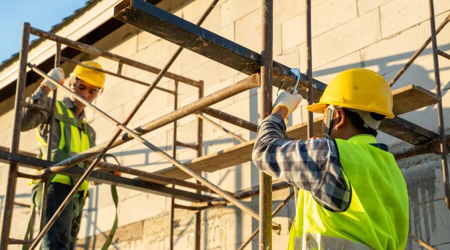 Expert Emergency Roof Repairs services in Flowood, MS